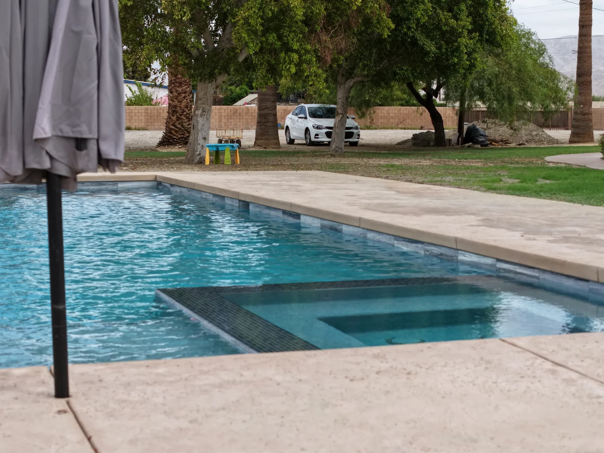 Pool and integrated spa at the 56 AVE project