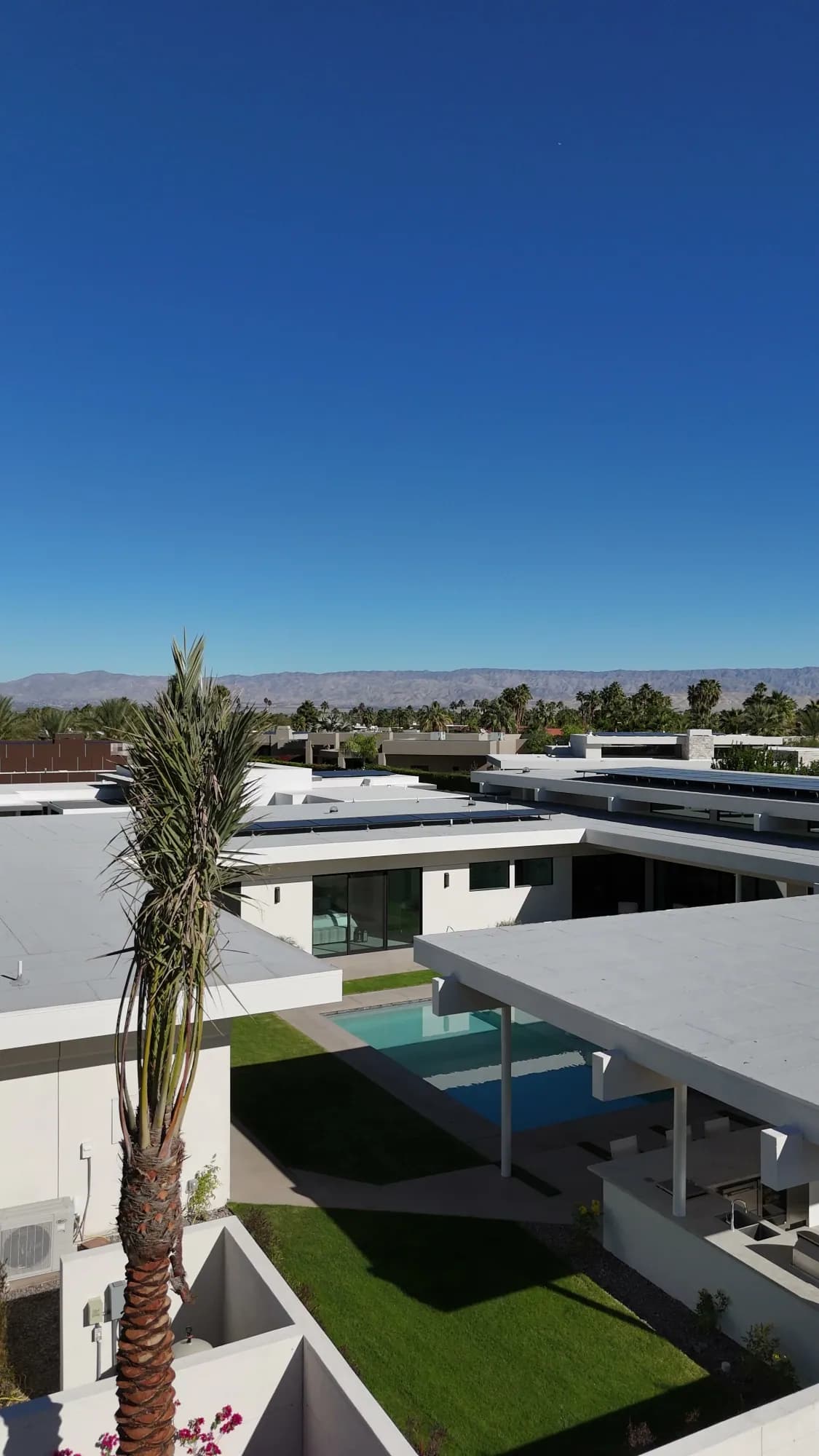 Custom pool construction by JB Pools serving La Quinta, California